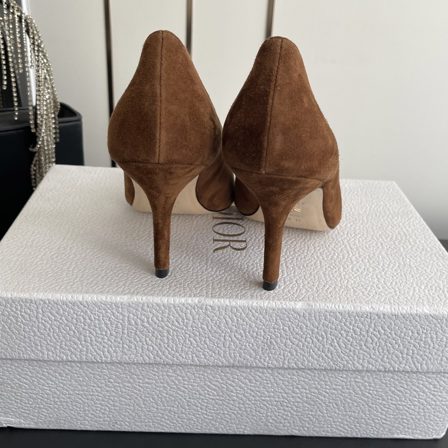 DIOR Slippers in Premium Leather with Molded Rubber Outsole Genuine Lambskin Lining Italian Suede