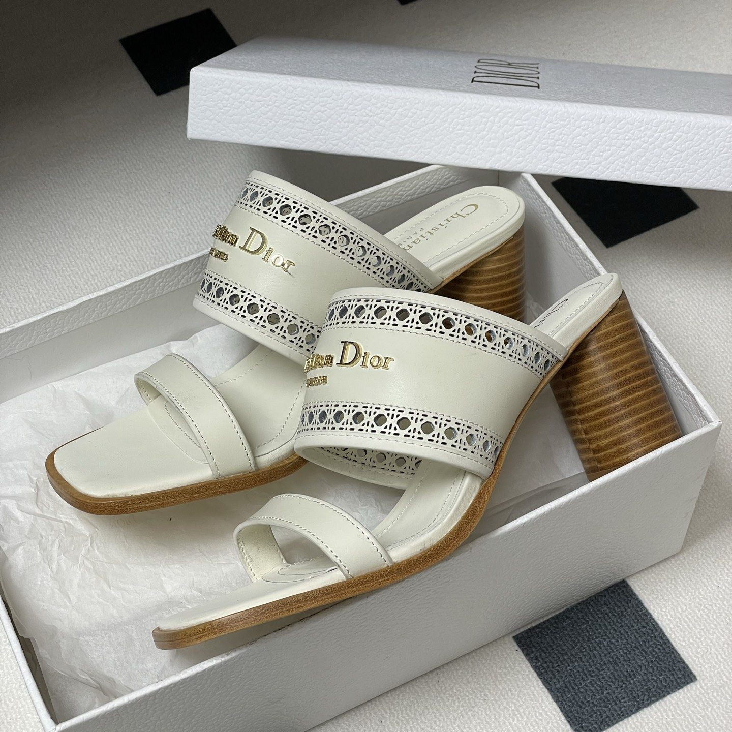 DIOR Sandals in Premium Leather with Molded Rubber Outsole Genuine Lambskin Lining Italian Suede S