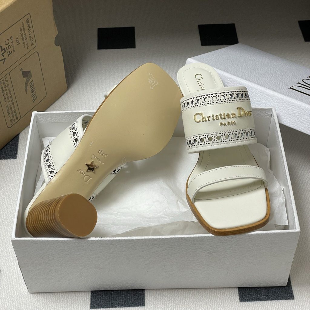 DIOR Sandals in Premium Leather with Molded Rubber Outsole Genuine Lambskin Lining Italian Suede S