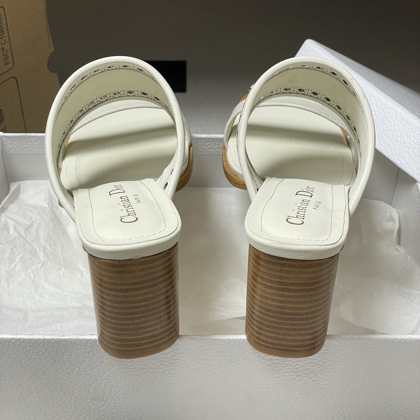 DIOR Sandals in Premium Leather with Molded Rubber Outsole Genuine Lambskin Lining Italian Suede S