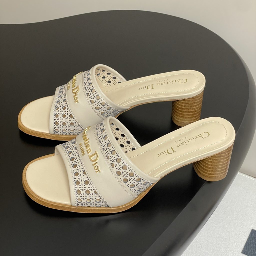 DIOR Elegant Sandals, Premium Leather with Open Toe Design and Molded Rubber Outsole for Summer