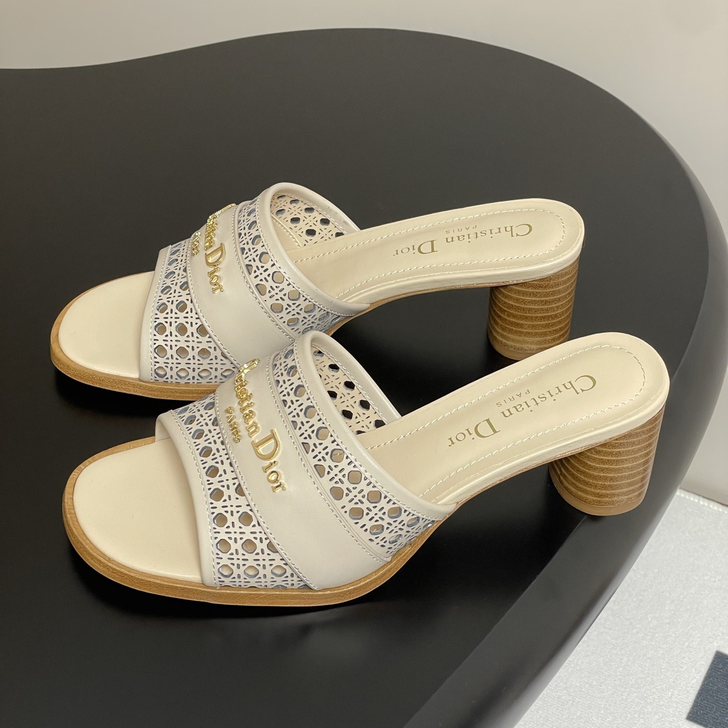DIOR Elegant Sandals, Premium Leather with Open Toe Design and Molded Rubber Outsole for Summer