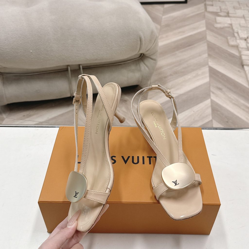 LOUIS VUITTON Classic Sandals, Premium Leather with Open Toe Strap Design and Molded Rubber Outsole