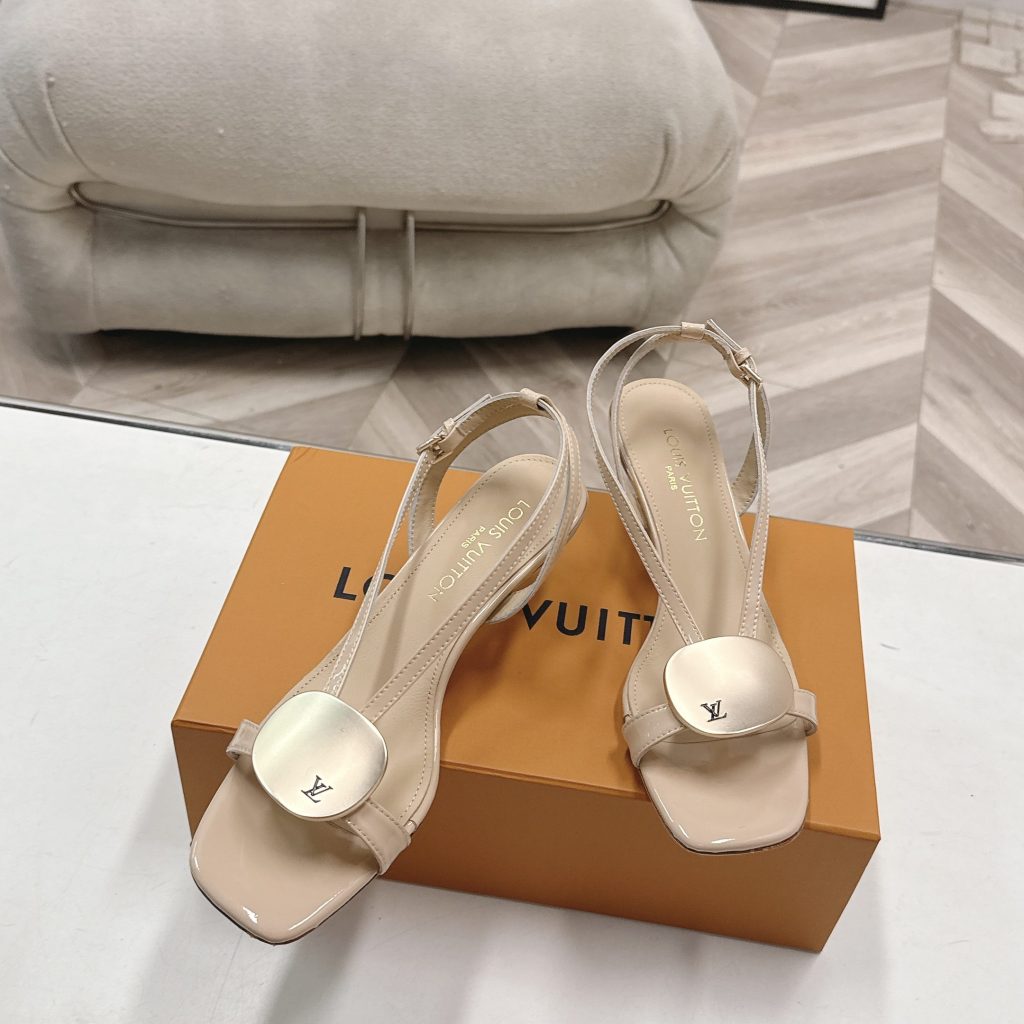 LOUIS VUITTON Classic Sandals, Premium Leather with Open Toe Strap Design and Molded Rubber Outsole