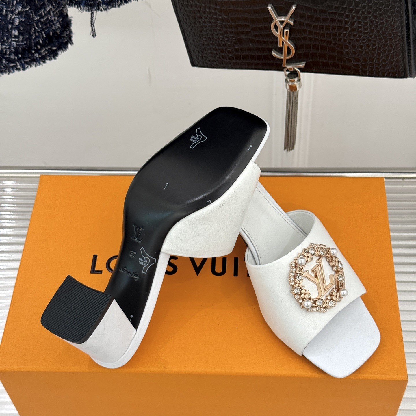 LOUIS VUITTON Flat Slip-On Slippers in Premium Suede with Goatskin Lining and Lightweight TPU Sole