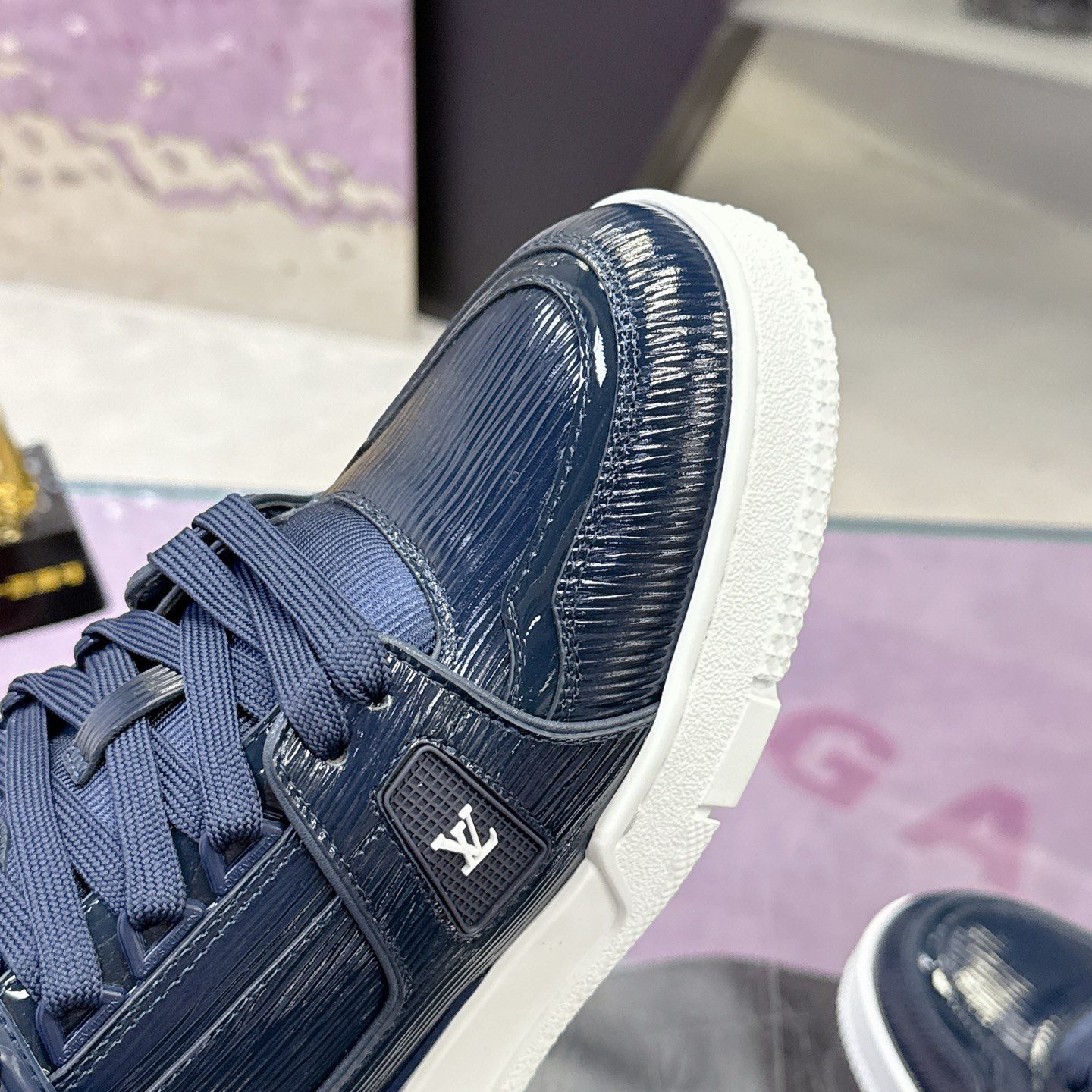 LOUIS VUITTON Casual Sneakers, Premium Leather Upper with Round Toe Design and Molded Rubber Outsole
