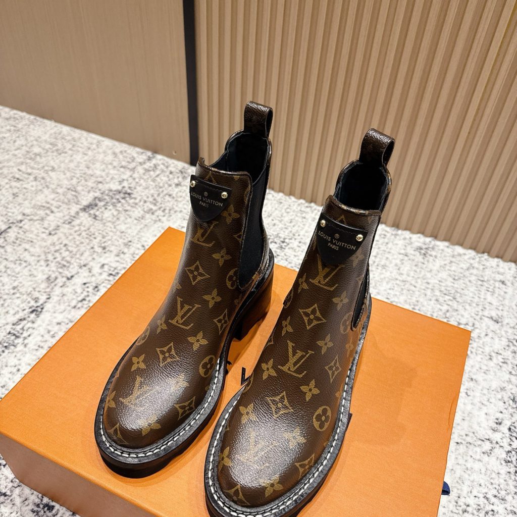 LOUIS VUITTON Classic Ankle Boots, Premium Leather Upper with Pull Tab and Molded Rubber Outsole