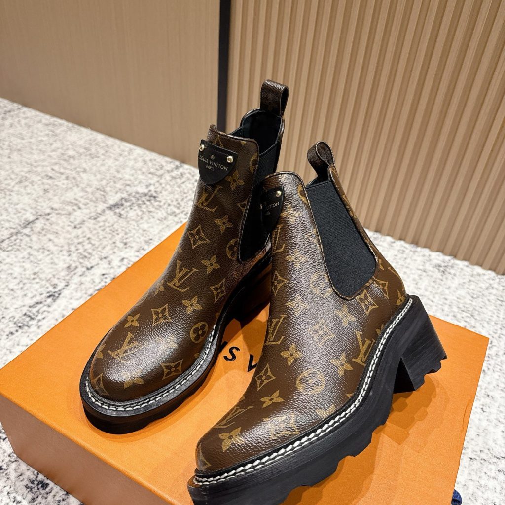 LOUIS VUITTON Classic Ankle Boots, Premium Leather Upper with Pull Tab and Molded Rubber Outsole