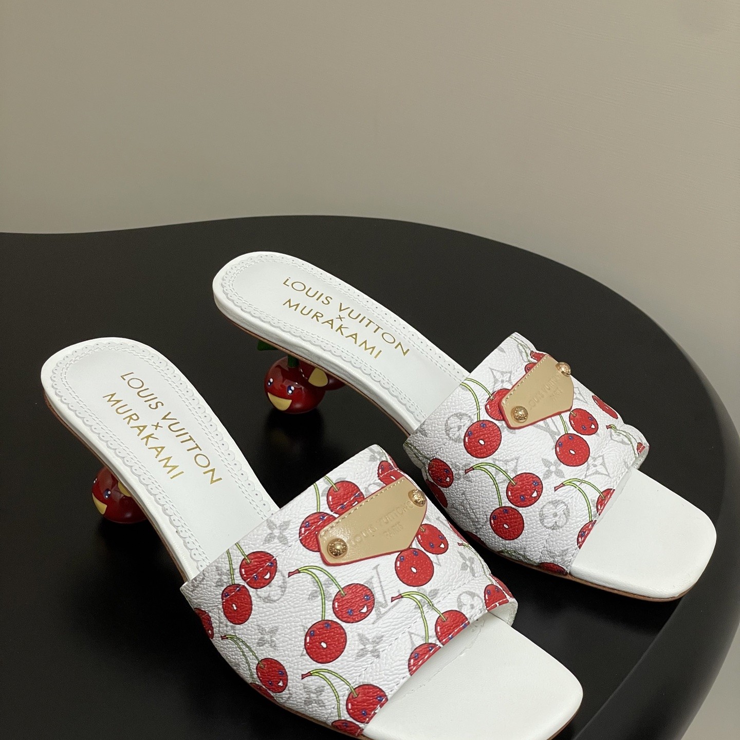 LOUIS VUITTON Strap Sandals, Premium Leather Upper with Open Toe and Molded Rubber Outsole Design