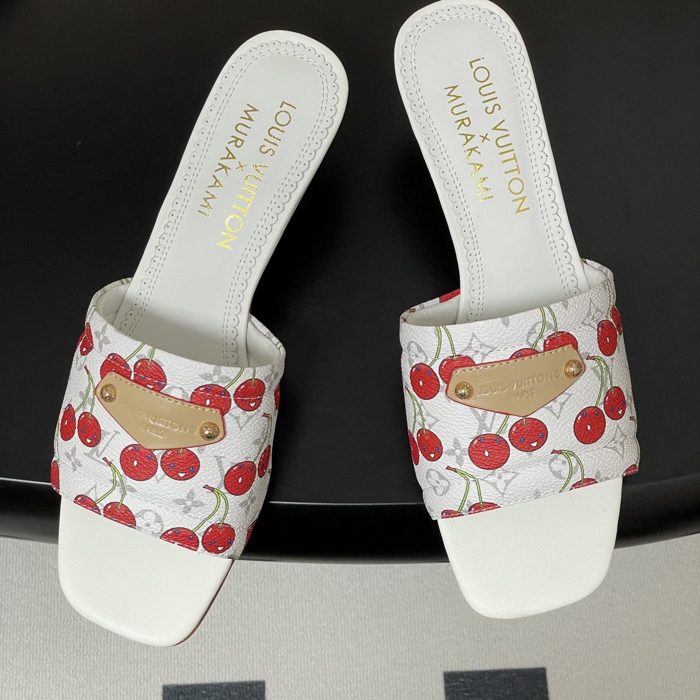 LOUIS VUITTON Strap Sandals, Premium Leather Upper with Open Toe and Molded Rubber Outsole Design