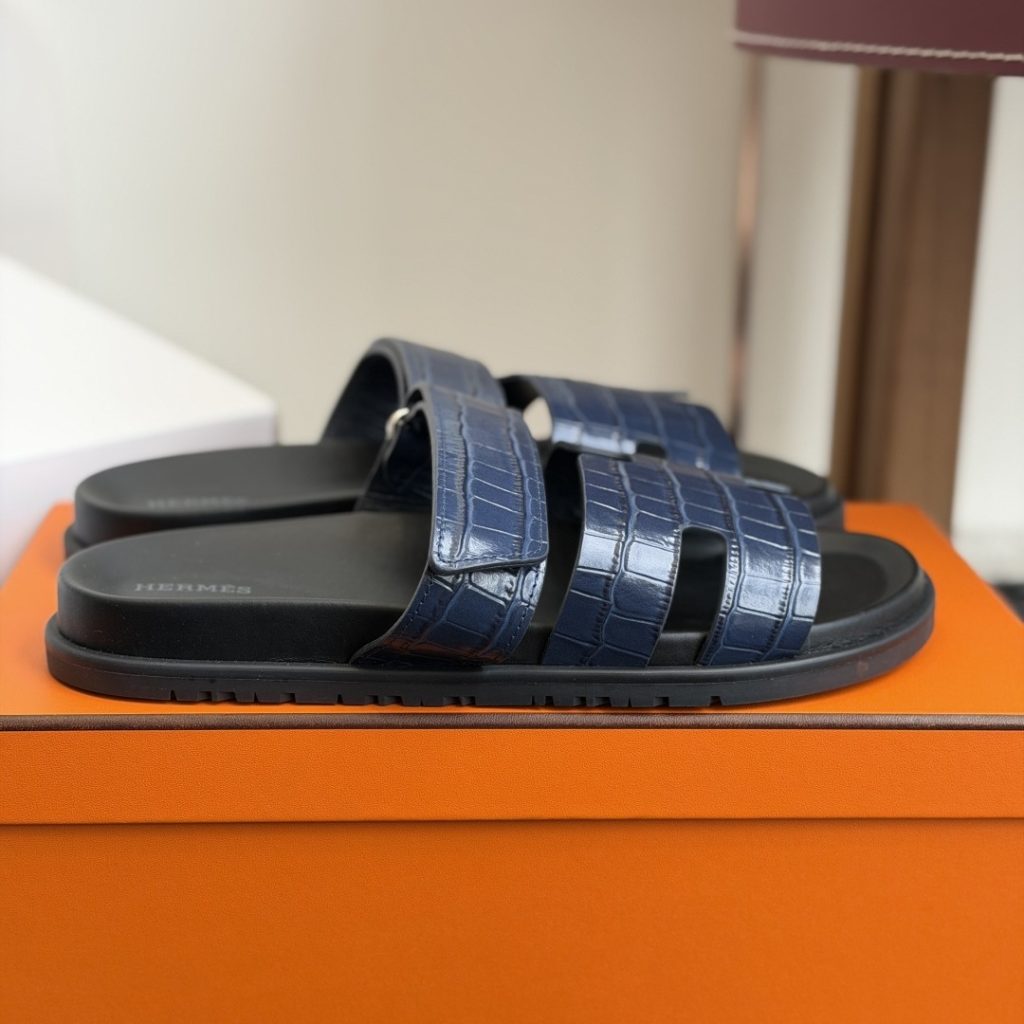 HERMES Classic Slide Slippers, Premium Leather Upper with Open Toe Design and Molded Rubber Outsole