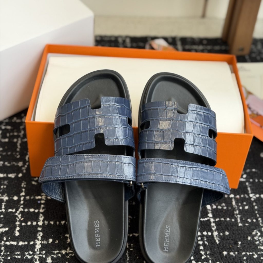 HERMES Classic Slide Slippers, Premium Leather Upper with Open Toe Design and Molded Rubber Outsole