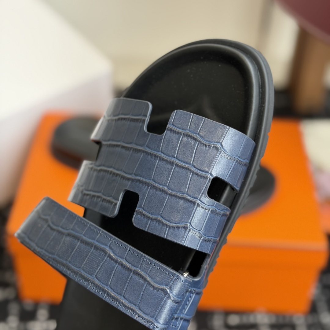 HERMES Classic Slide Slippers, Premium Leather Upper with Open Toe Design and Molded Rubber Outsole