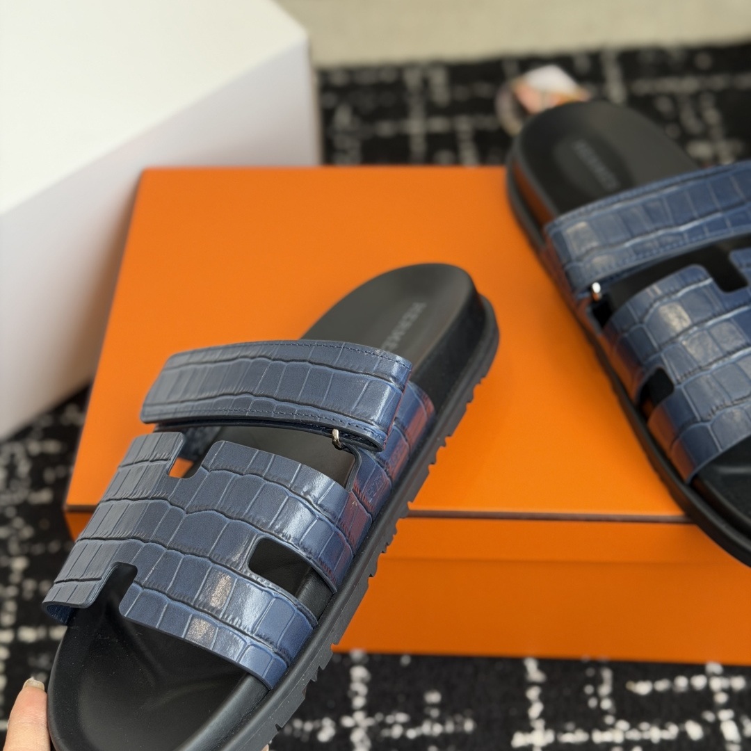 HERMES Classic Slide Slippers, Premium Leather Upper with Open Toe Design and Molded Rubber Outsole