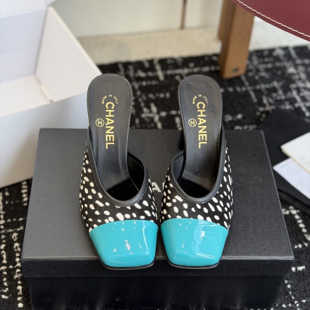 CHANEL Classic Slide Slippers, Premium Leather Upper with Open Toe Design and Molded Rubber Outsole