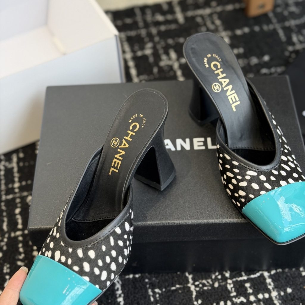 CHANEL Classic Slide Slippers, Premium Leather Upper with Open Toe Design and Molded Rubber Outsole
