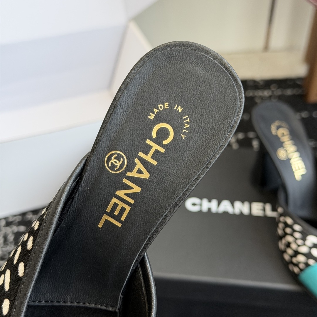 CHANEL Classic Slide Slippers, Premium Leather Upper with Open Toe Design and Molded Rubber Outsole