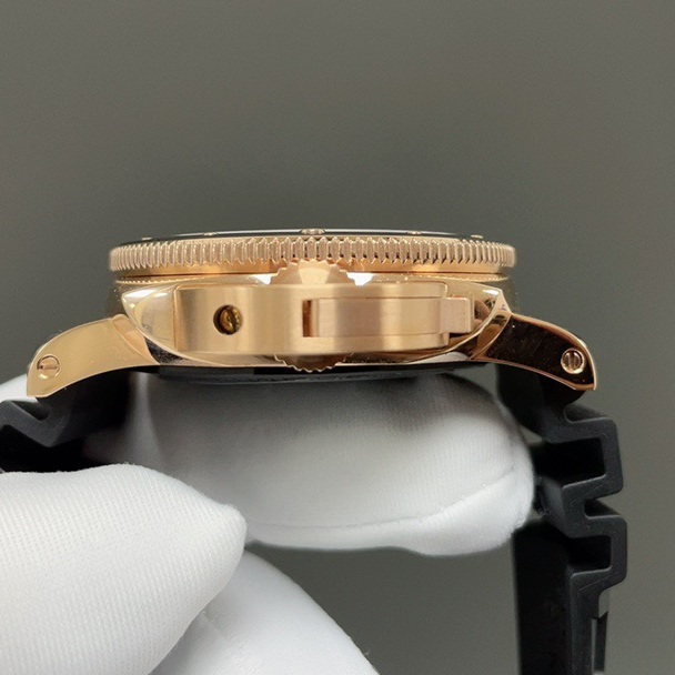 Panerai Submersible Style Automatic Watch, Black Dial Rubber Strap Sapphire Crystal 300m Diving