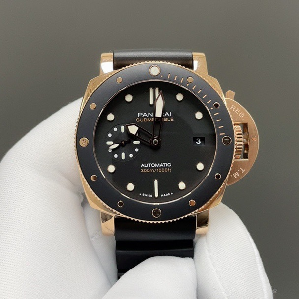 Panerai Submersible Style Automatic Watch, Black Dial Rubber Strap Sapphire Crystal 300m Diving