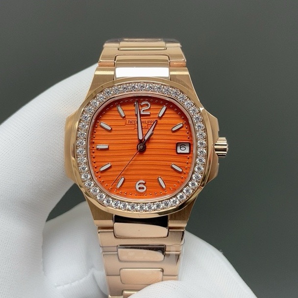 Patek Philippe Automatic Watch, Green Dial Diamond Index Rose Gold Case Metal Bracelet 50m Sapphire