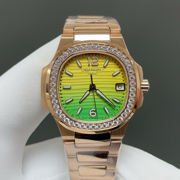 Patek Philippe Automatic Watch, Green Dial Diamond Index Rose Gold Case Metal Bracelet 50m Sapphire