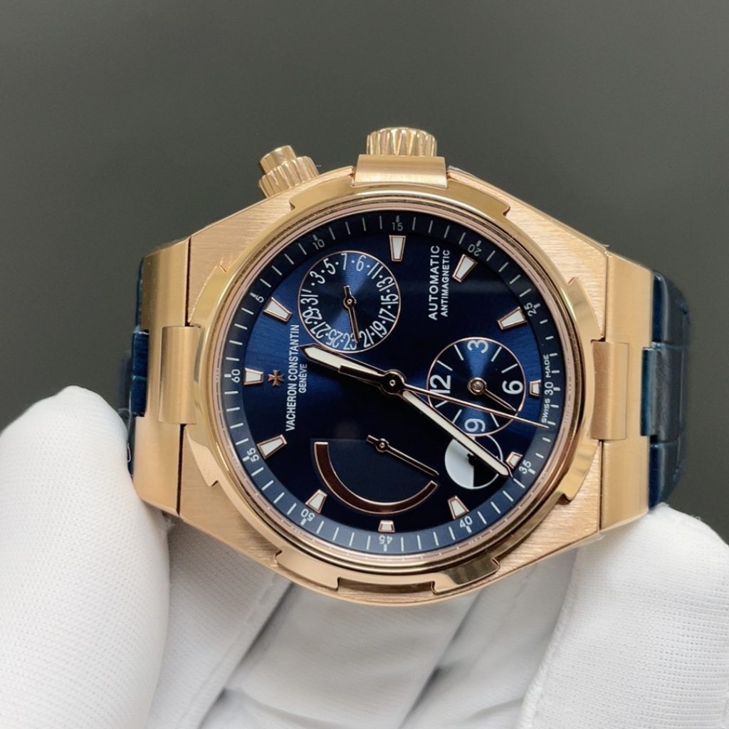 Vacheron Constantin Overseas Style Automatic Watch, Silver Dial Date Rose Gold Case Leather Strap