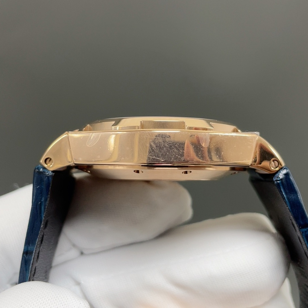 Vacheron Constantin Overseas Style Automatic Watch, Silver Dial Date Rose Gold Case Leather Strap