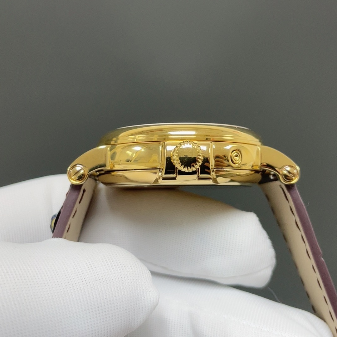 Patek Philippe Automatic Watch, Silver Dial Roman Numeral Date Yellow Gold Case Leather Strap 30m