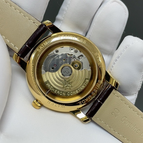 Vacheron Constantin Automatic Watch, White Dial Roman Numeral Date 18K Gold Case Leather Strap 30m
