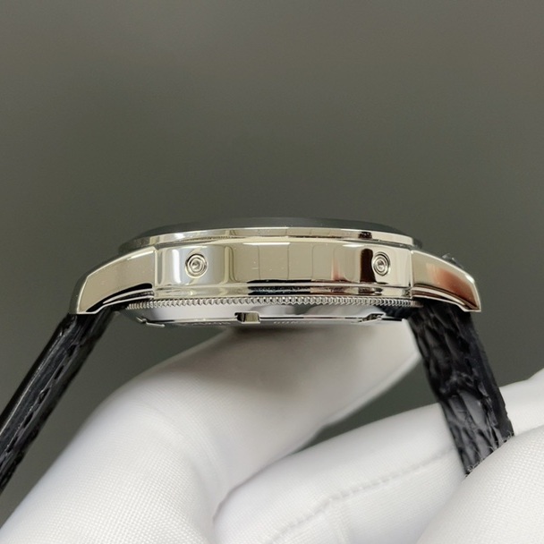 Vacheron Constantin Automatic Watch, White Dial Roman Numeral Rose Gold Case Leather Strap 30m WR