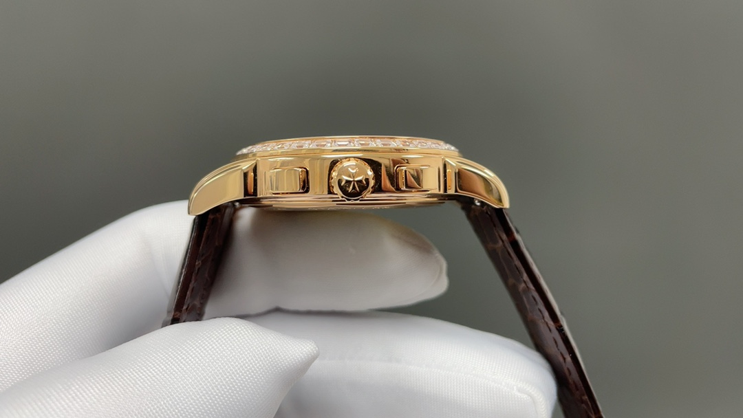 Vacheron Constantin Automatic Watch, White Dial Diamond Index Rose Gold Case Leather Strap 30m WR