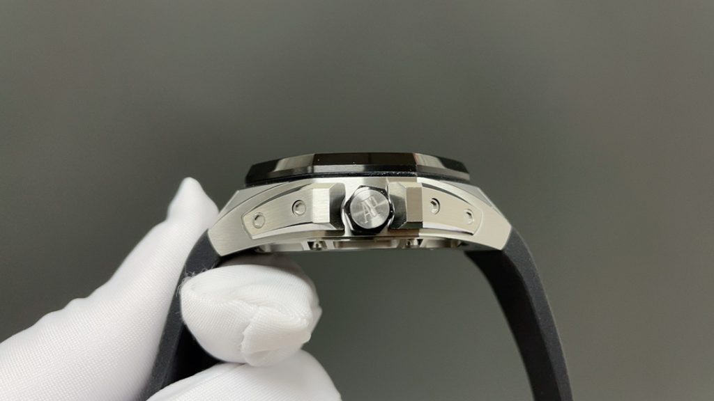 Audemars Piguet Royal Style Automatic Watch, Stainless Steel Case Rubber Strap 100m Water Resistant