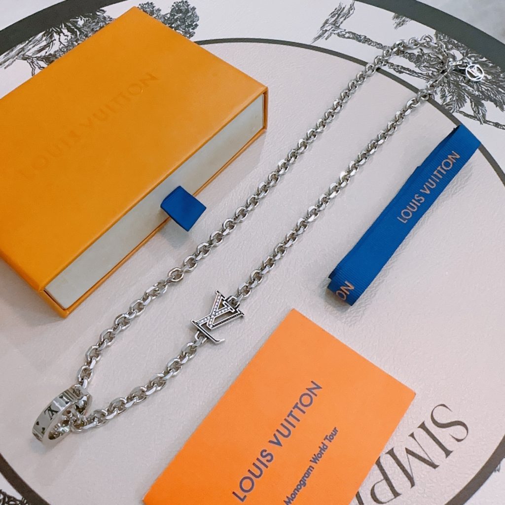 Louis Vuitton Monogram World Tour Necklace Silver-tone Metal Chain Necklace Chain Adjustable Chain