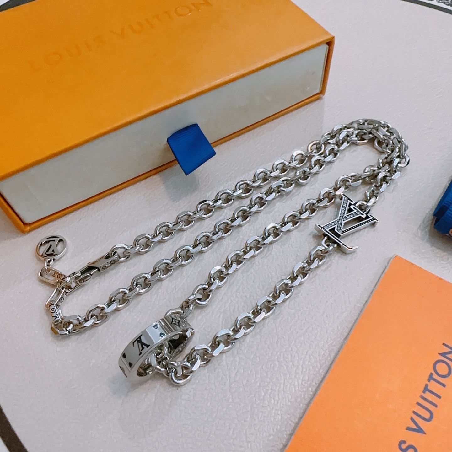 Louis Vuitton Monogram World Tour Necklace Silver-tone Metal Chain Necklace Chain Adjustable Chain