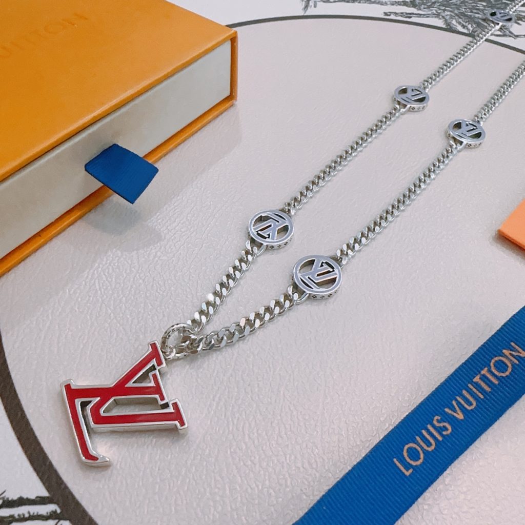 Louis Vuitton Necklace Pendant