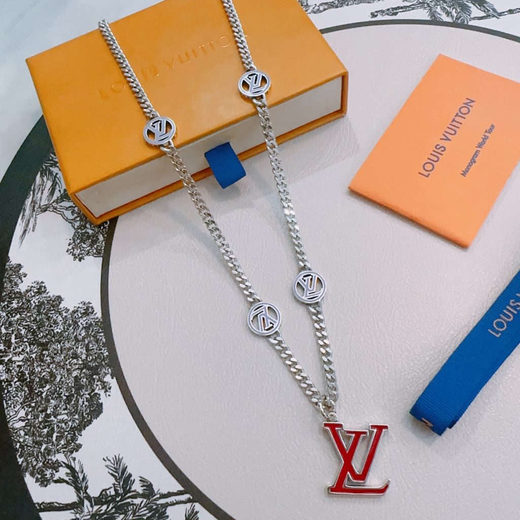 Louis Vuitton Necklace Pendant