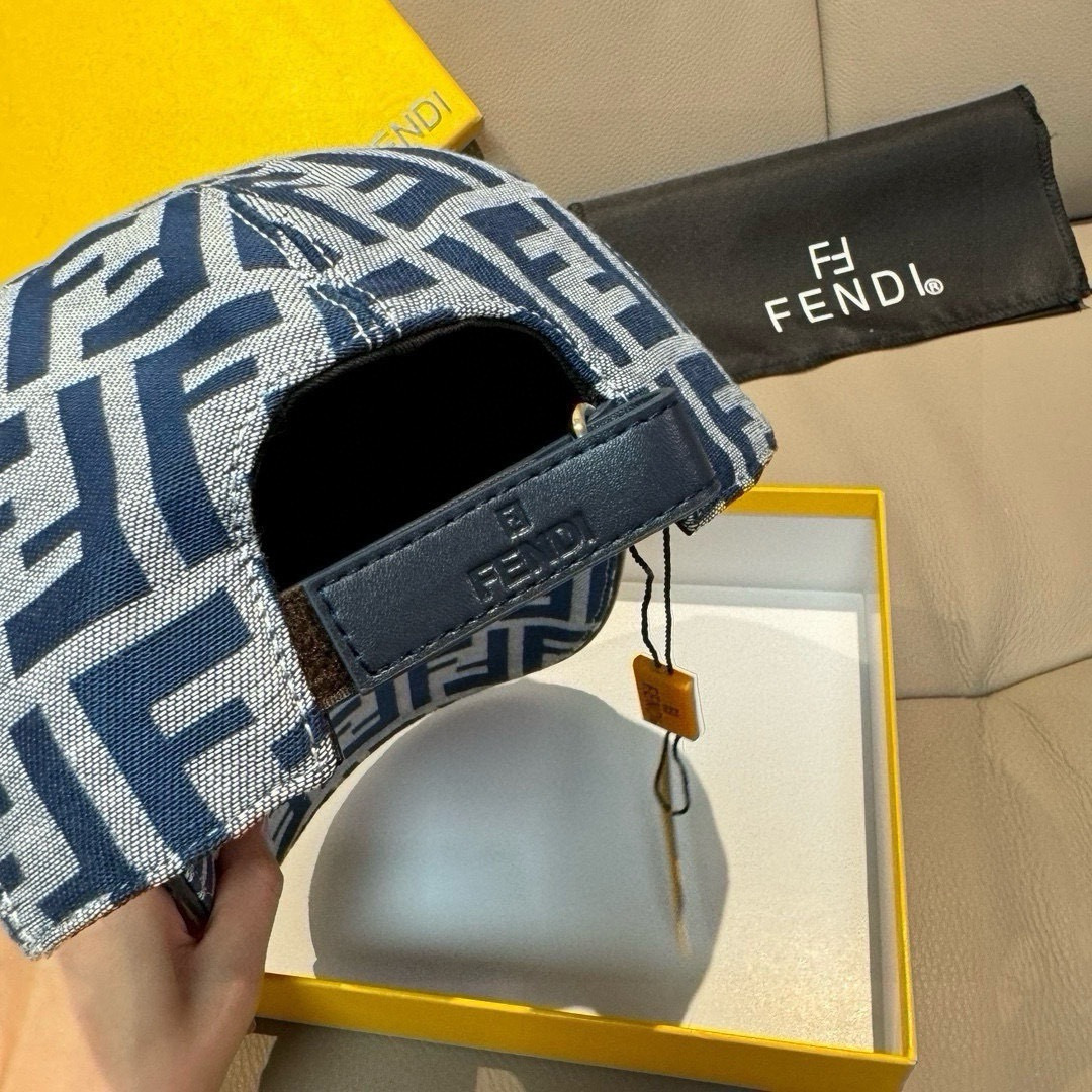 Fendi Hat Leather