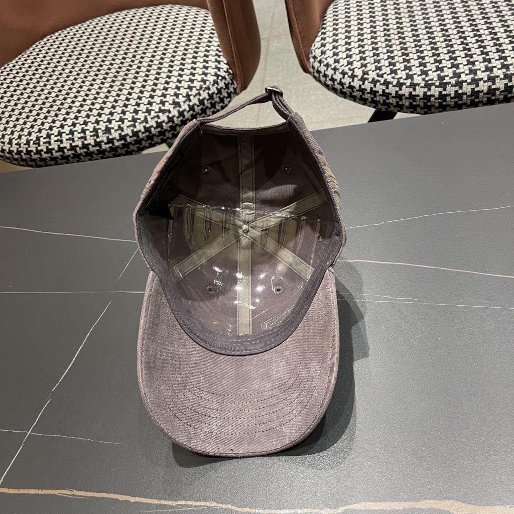 Louis Vuitton Hat