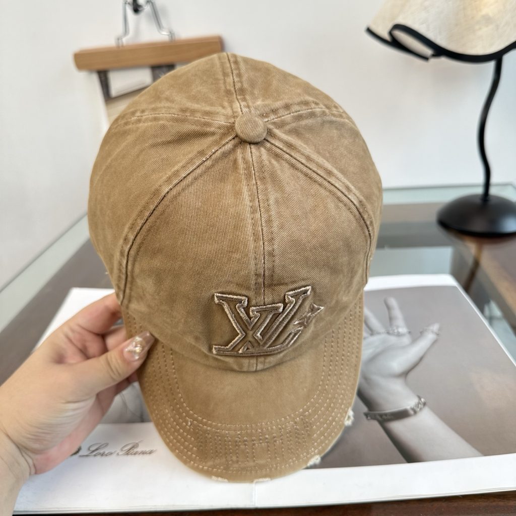 Louis Vuitton Hat