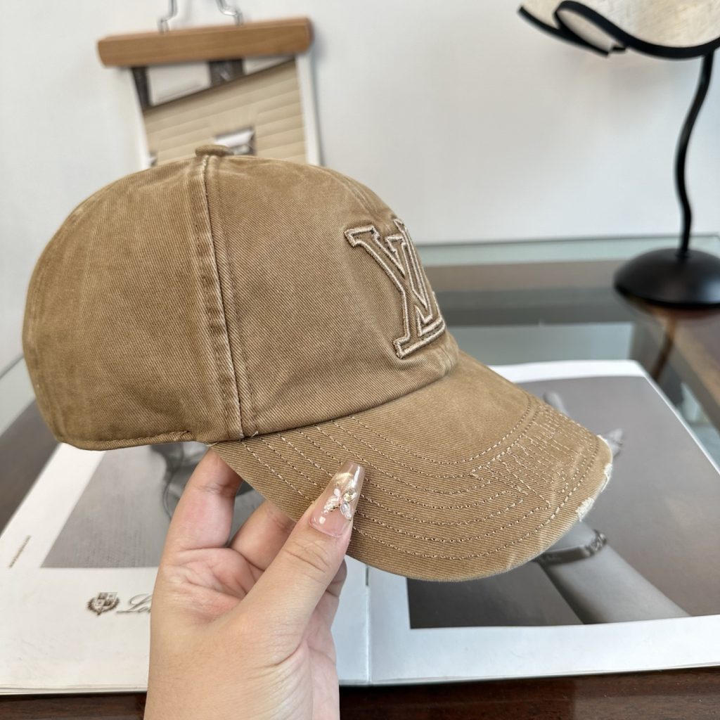 Louis Vuitton Hat