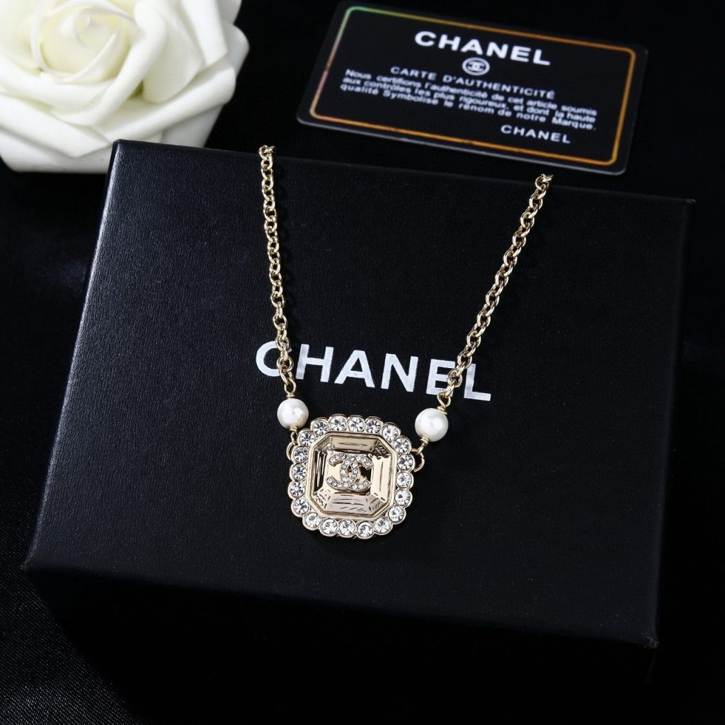 Chanel Necklace Metal, Crystal, Pearl Chanel Logo Pendant Necklace Pendant Necklace Chain with