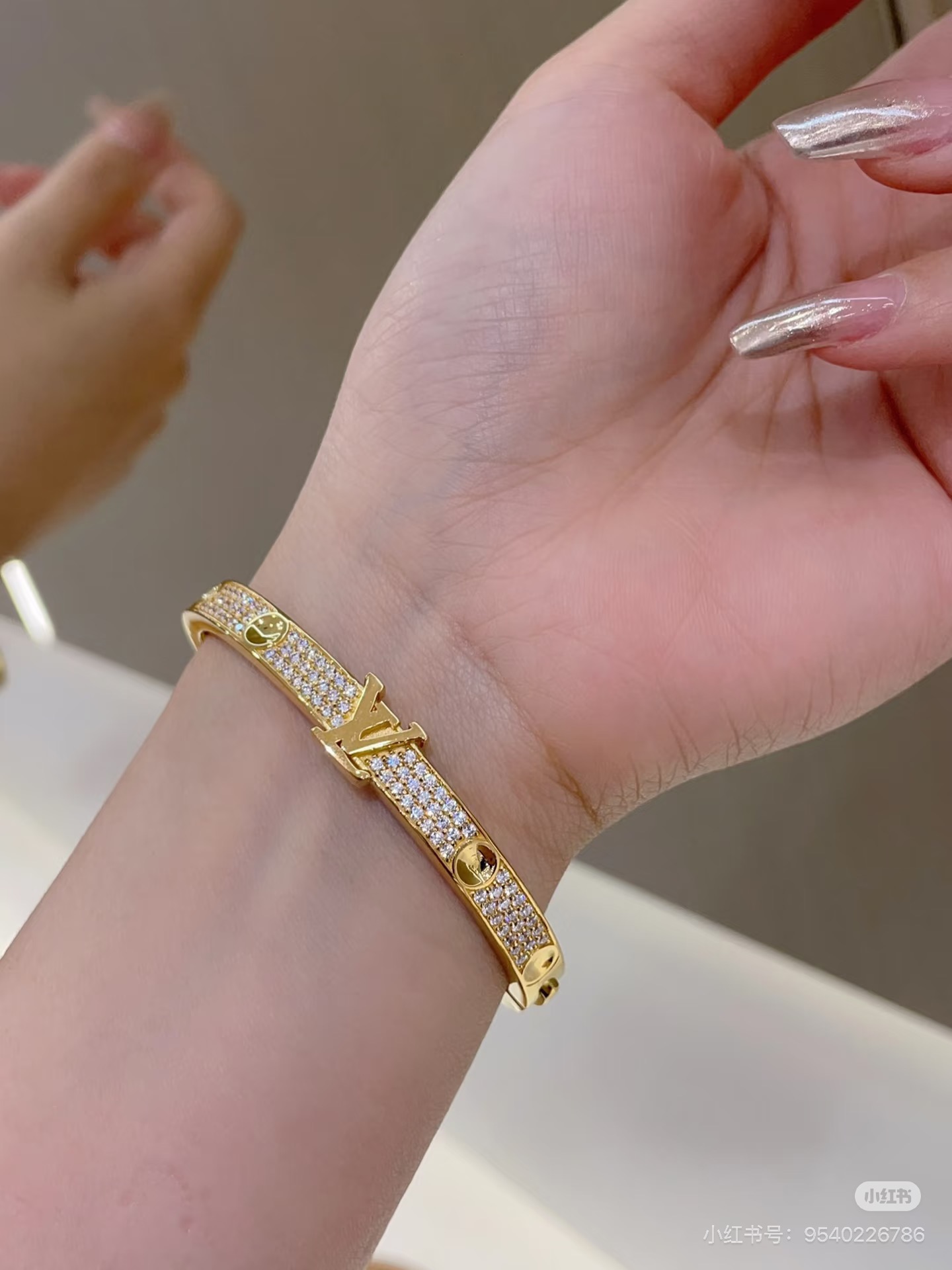 Louis Vuitton Empreinte Bangle Alloy Bracelet