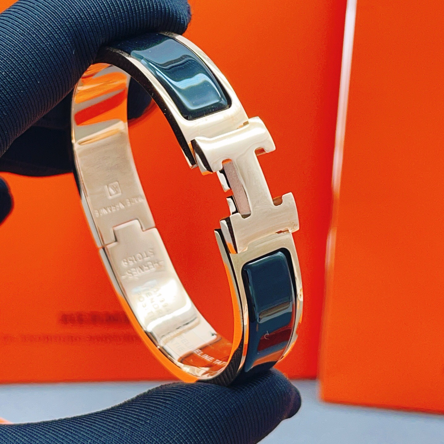 Hermès Clic H Bangle Enamel Bracelet