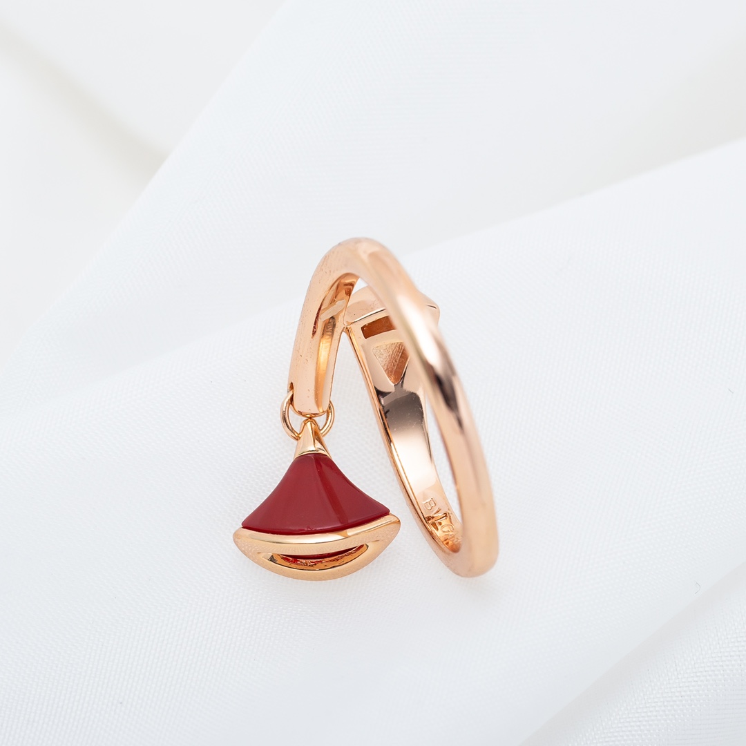 Bulgari Divas' Dream Ring Rose Gold, Diamond, Enamel Fan-shaped, Pendant