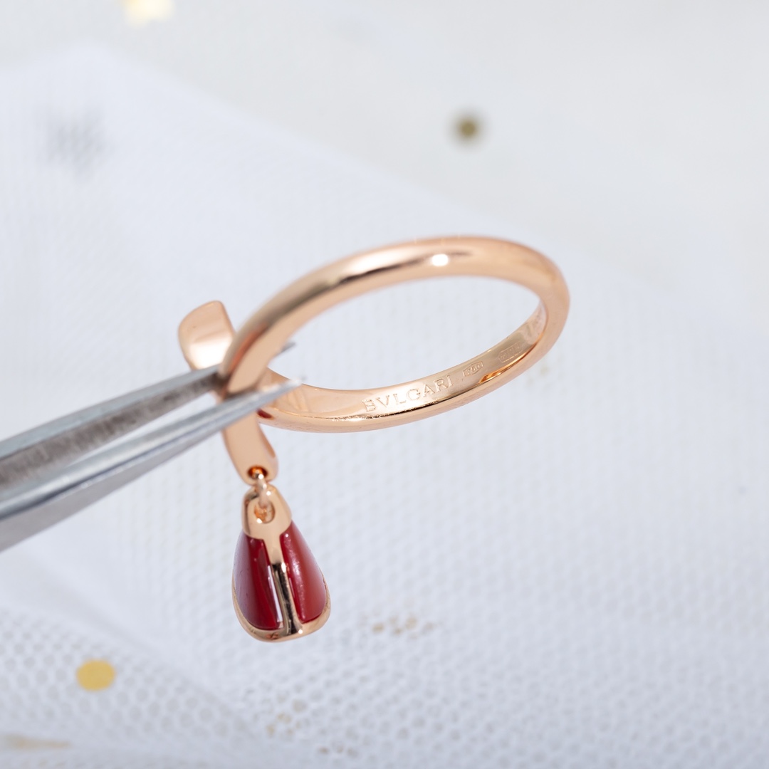 Bulgari Divas' Dream Ring Rose Gold, Diamond, Enamel Fan-shaped, Pendant