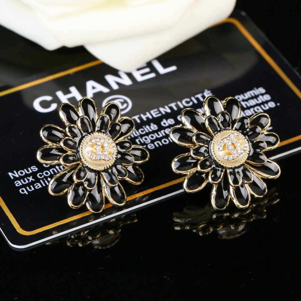 CHANEL Earrings Flower Stud
