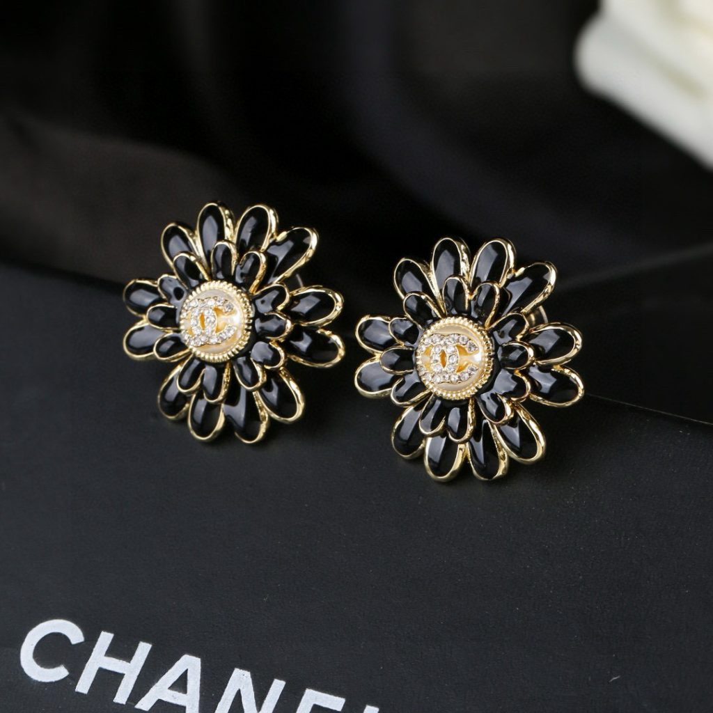 CHANEL Earrings Flower Stud