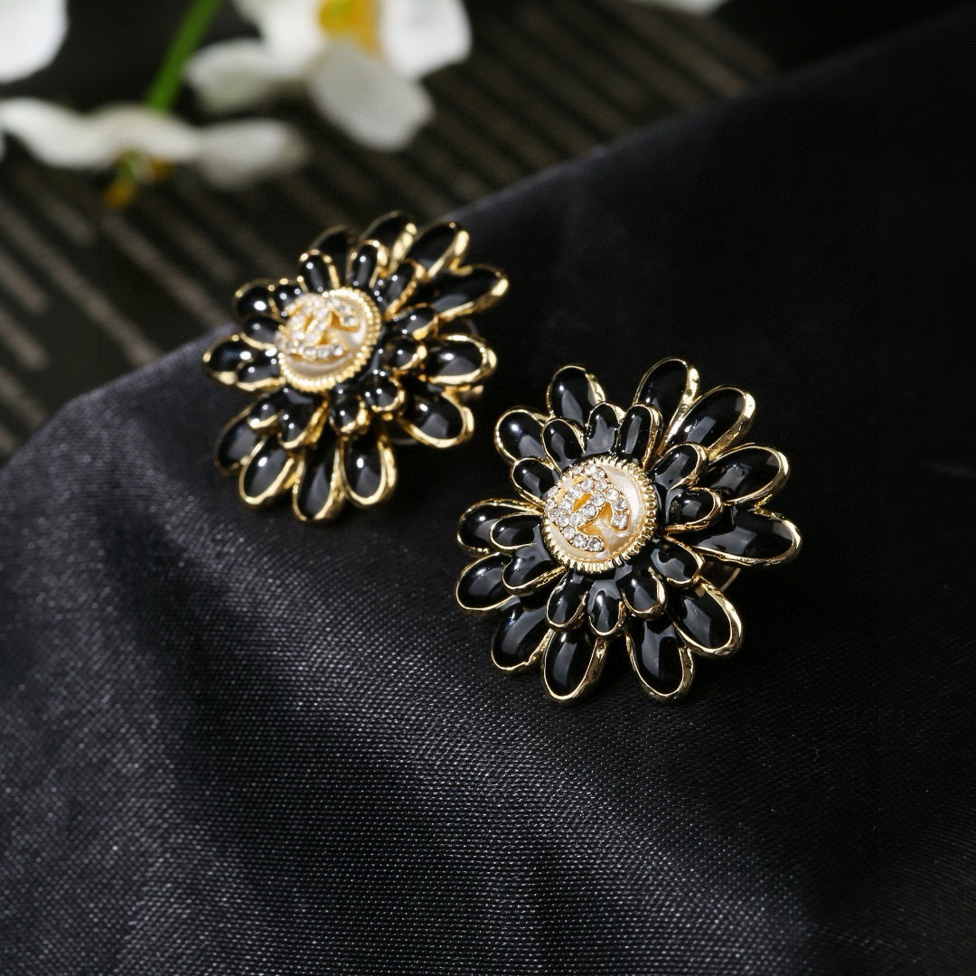 CHANEL Earrings Flower Stud