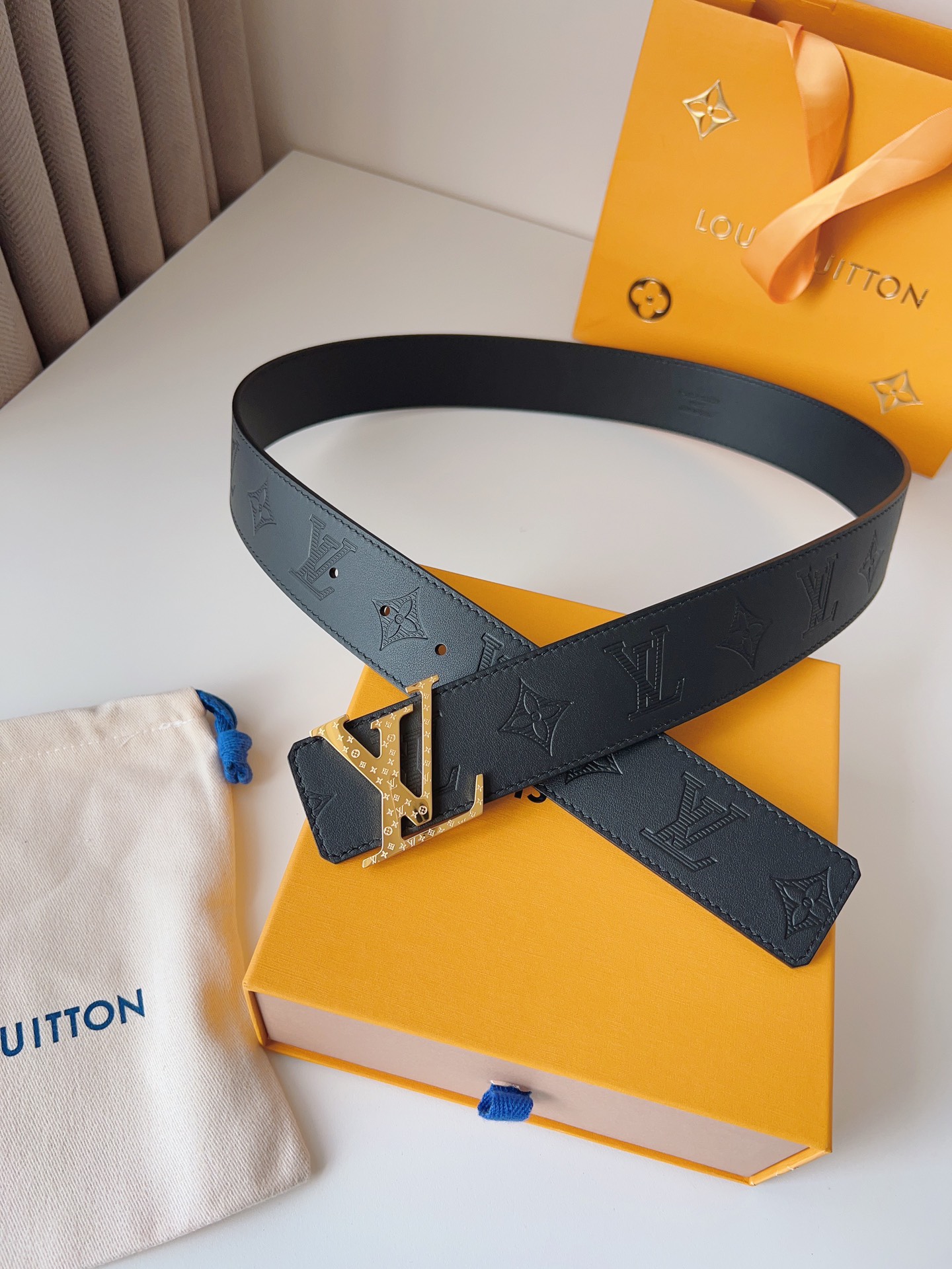 Louis Vuitton Belt Calfskin leather Monogram Eclipse reversible belt with gold-tone LV buckle