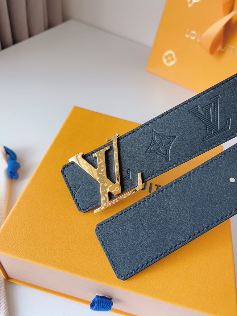 Louis Vuitton Belt Calfskin leather Monogram Eclipse reversible belt with gold-tone LV buckle